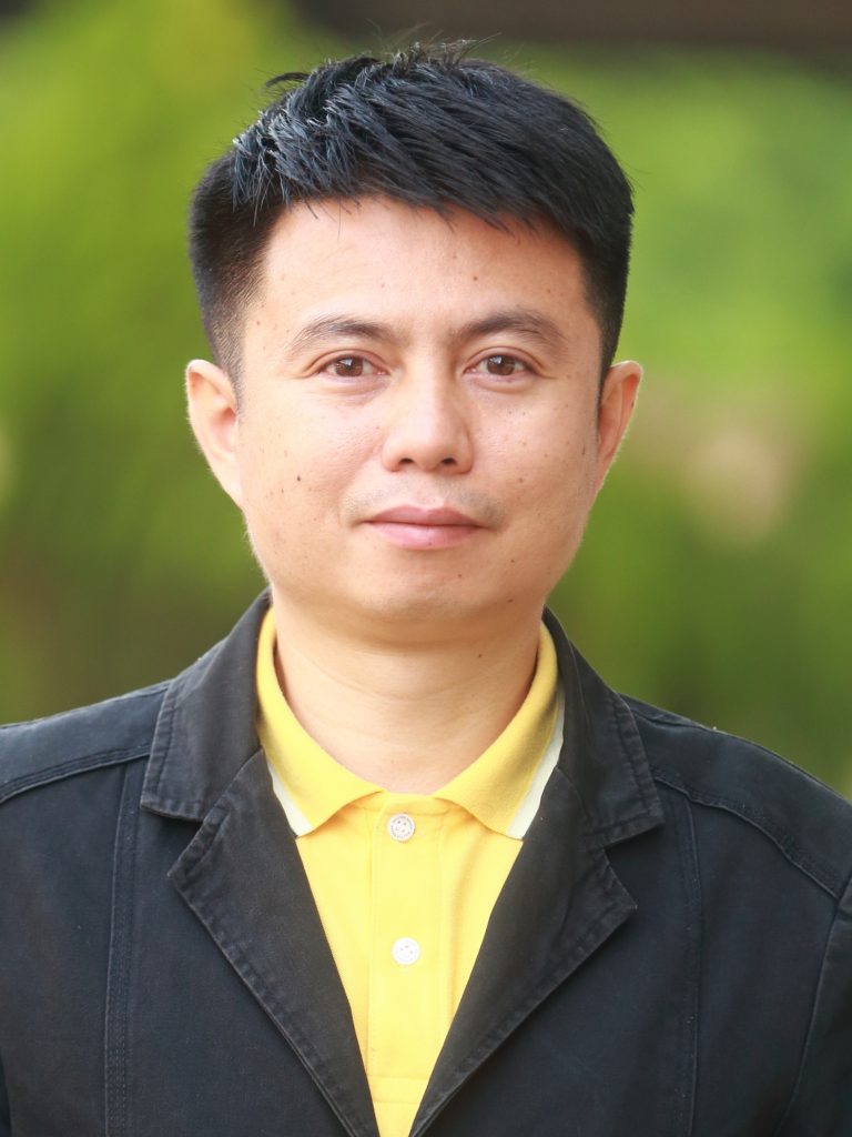 นายอภิชาติ บุญประเสริฐ